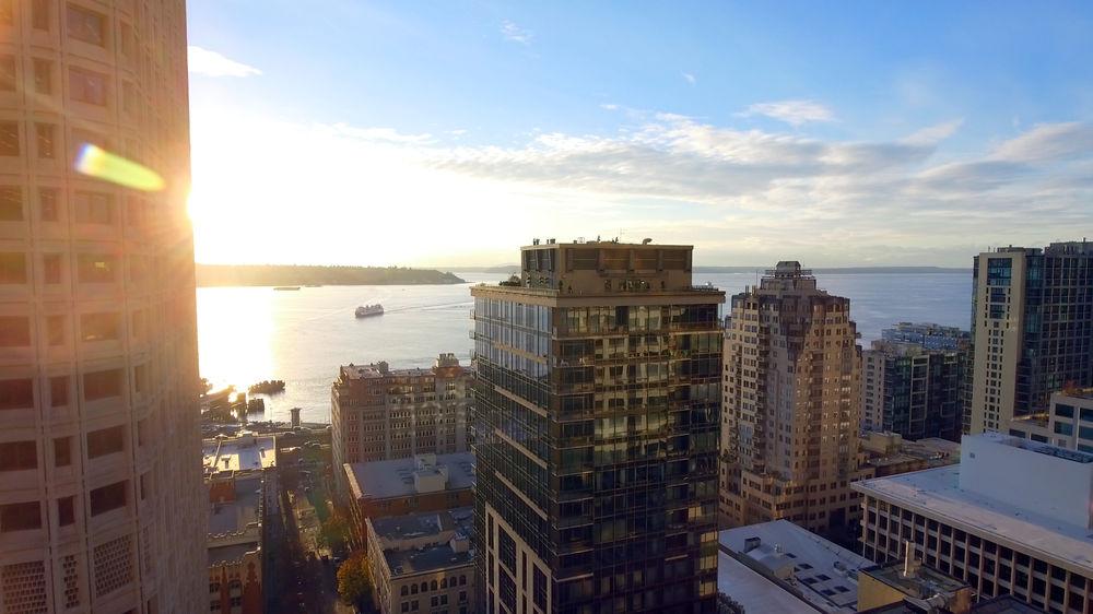 1000, Lxr & 5* Seattle