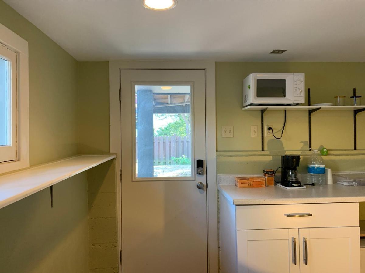 Comfy Sunny Near U-district And Downtown *