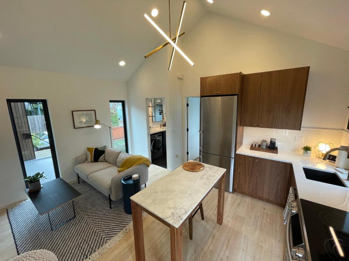 Apartment Greenwood Getaway