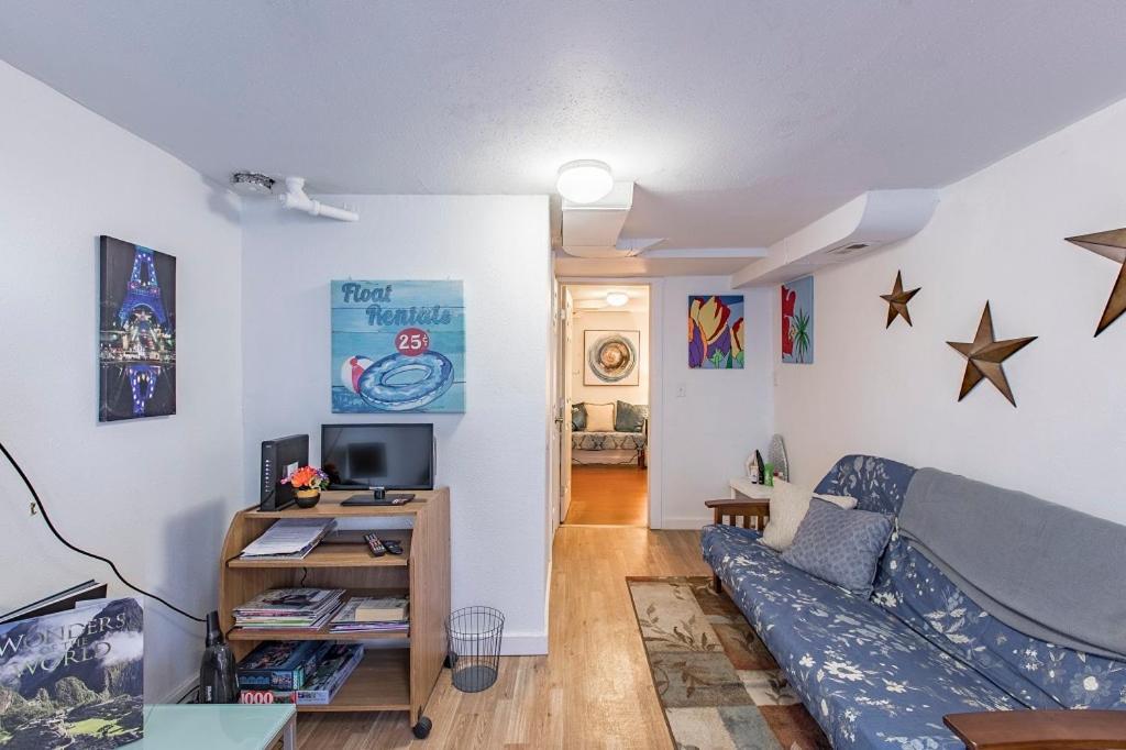 Apartment Urban Village- Unit B- Vista- Union- Sleeps 6 Seattle