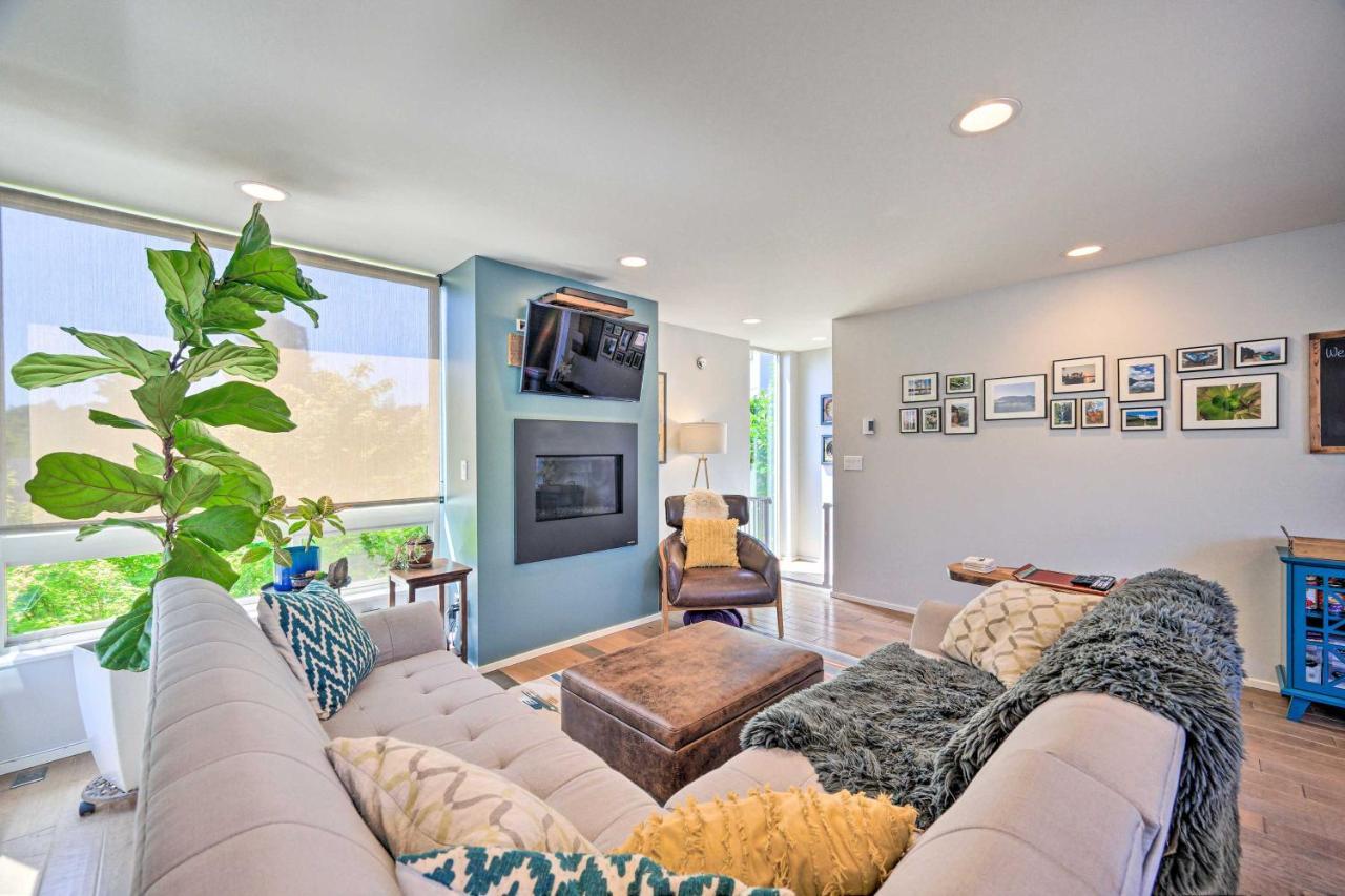 Holiday home Retreat With Canal And Mountain Rooftop Views!