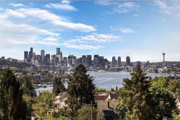 Holiday home Rooftop Patio With Waterview, Private Garden & Grill 3br 3ba- Modern Cityscape *