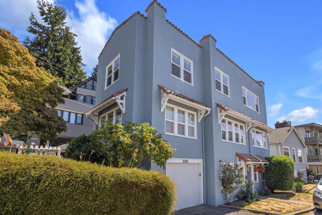 Alki Beach, 3br, Prime Location, Steps To Beach Holiday home
