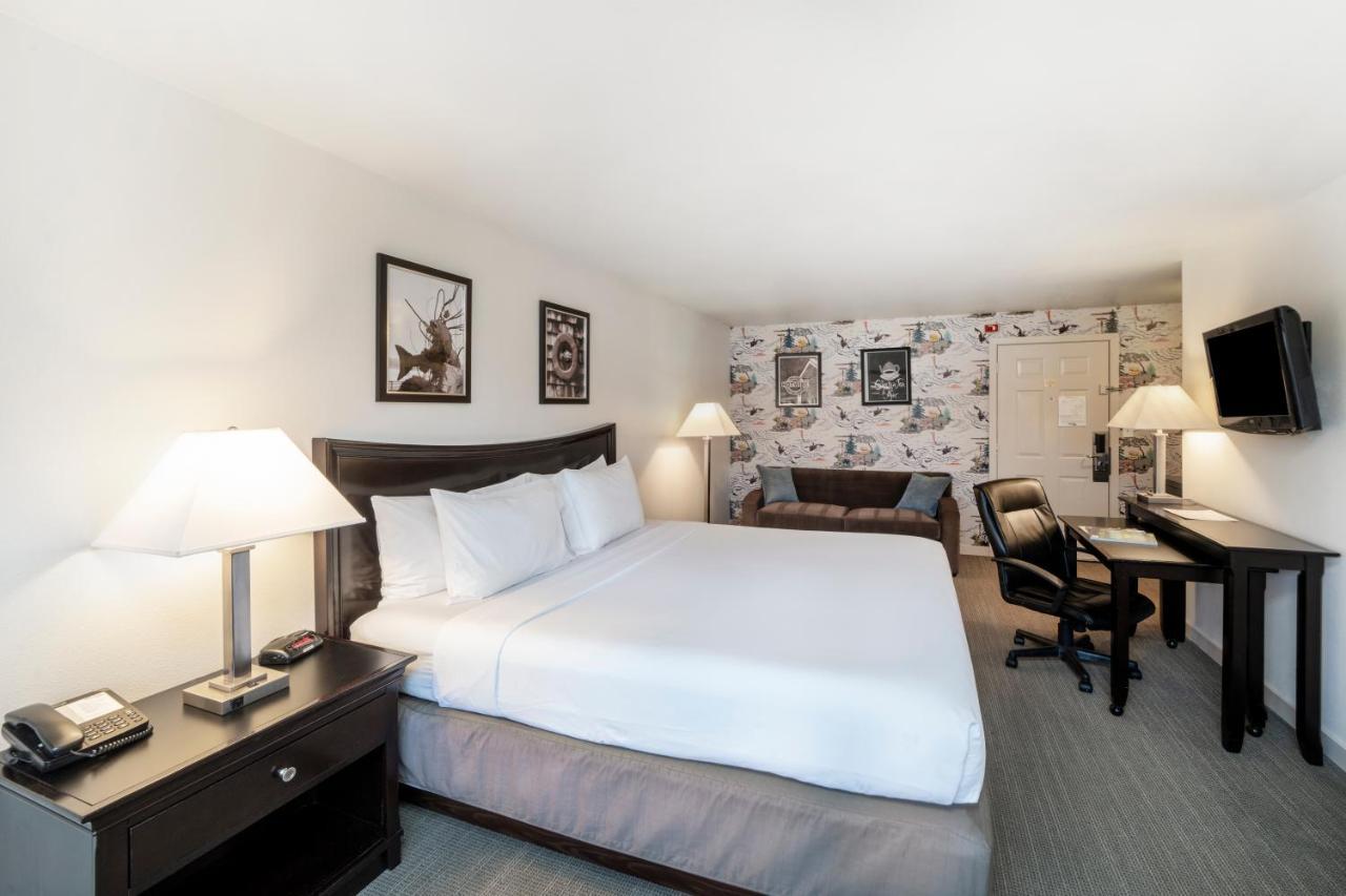 Motel The Grove West 2*