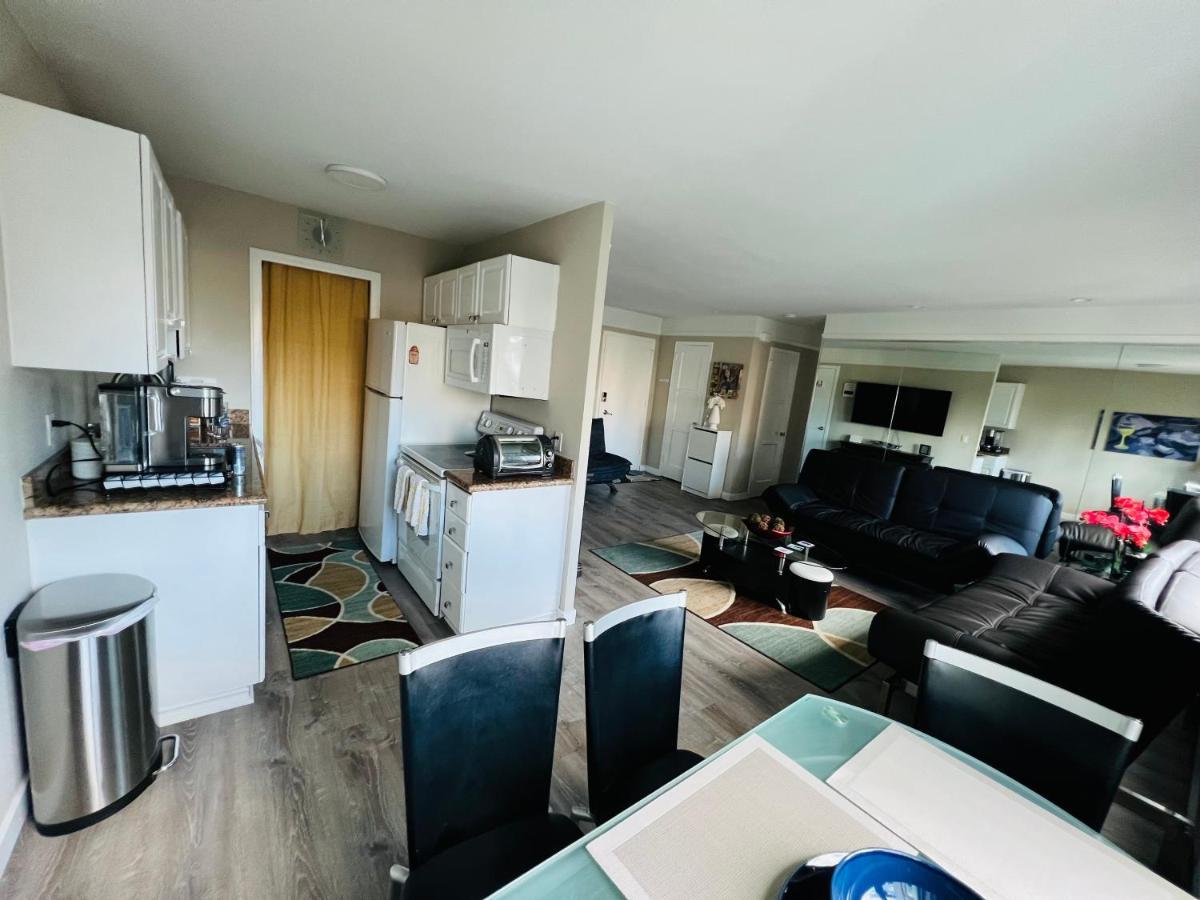 2 Bedroom Penthouse Downtown * Seattle