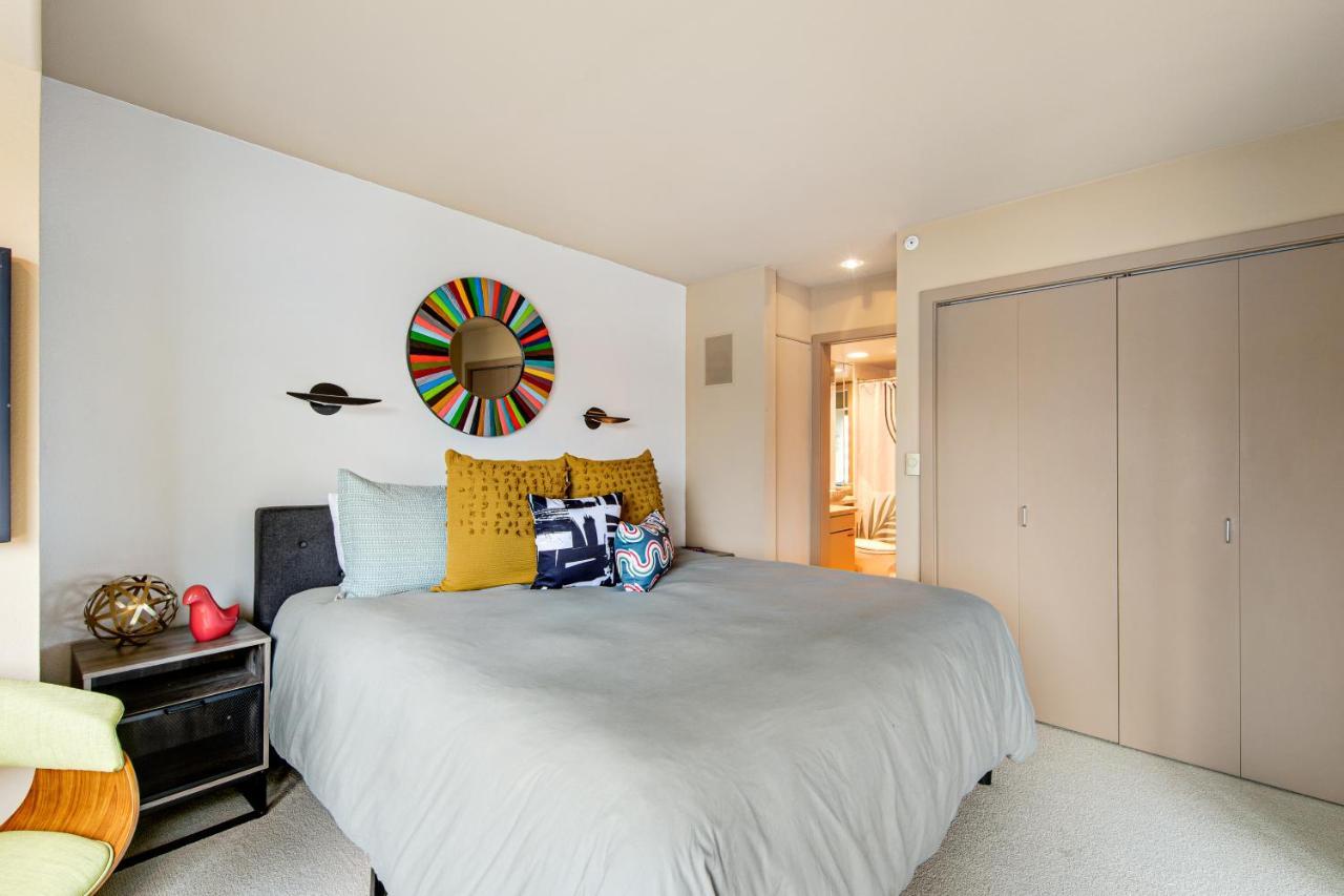 Newmark Tower Ii Apartment