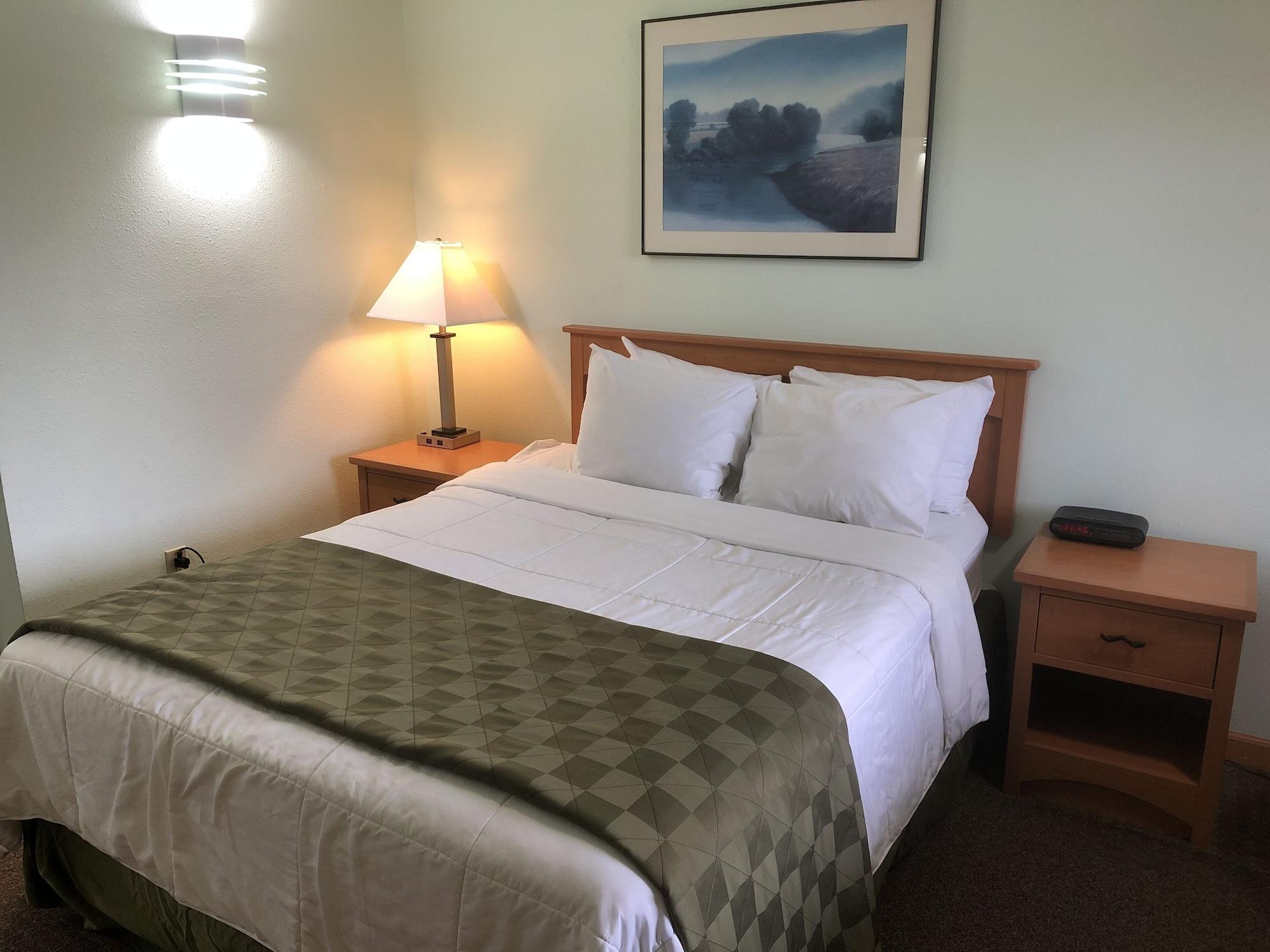 Travelodge By Wyndham North Of Downtown Seattle