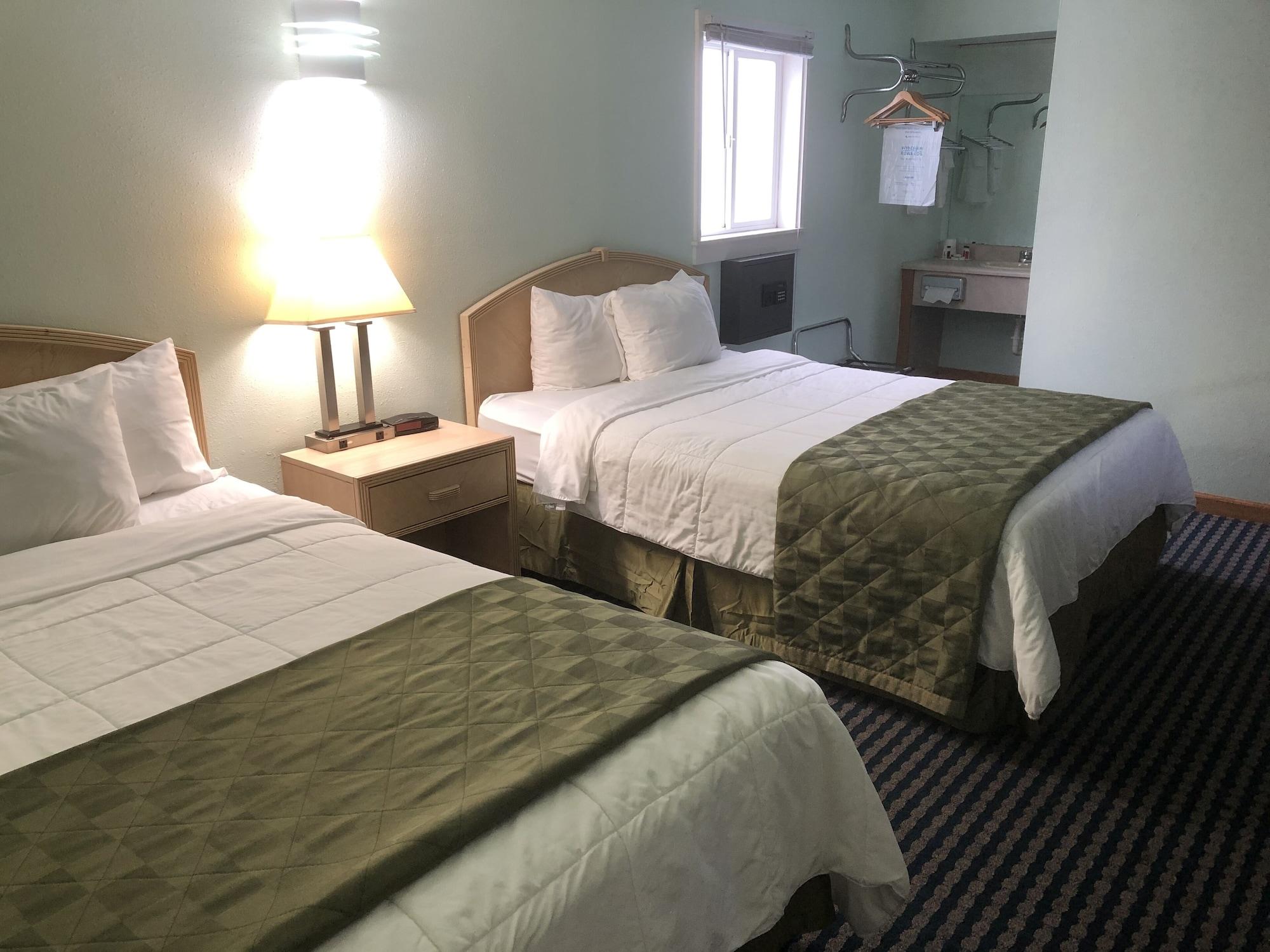 Travelodge By Wyndham North Of Downtown 2*