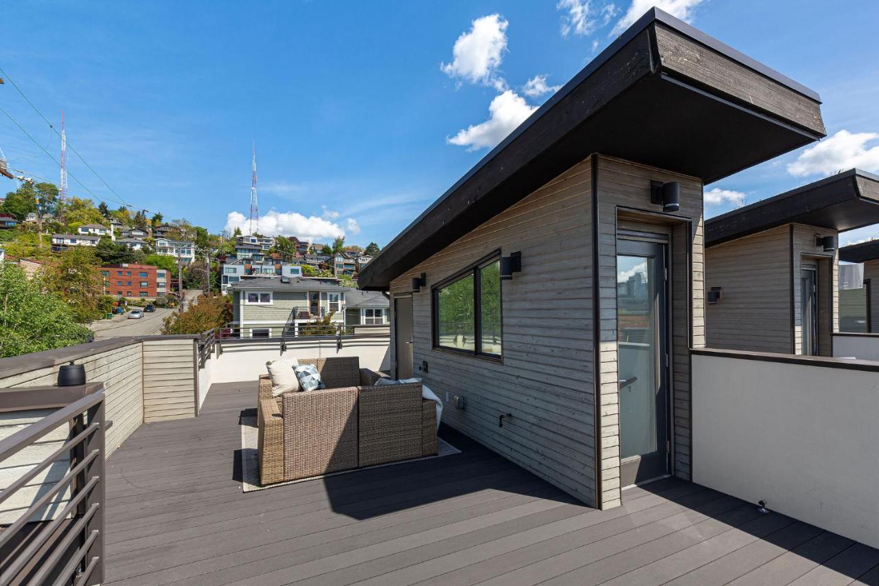 Deactivated- Rooftop Patio With Grill 2br 3ba Central, Walkable Location * Seattle