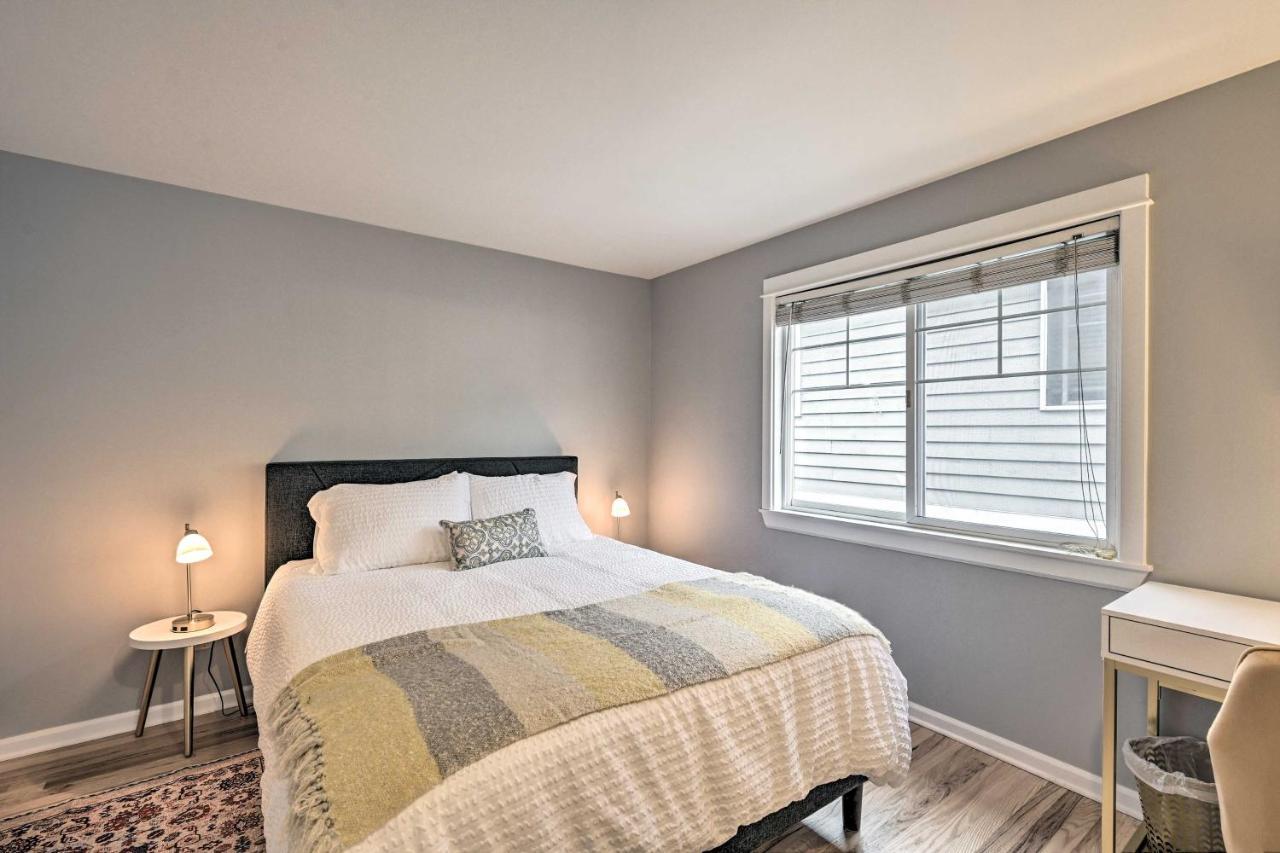 Holiday home Pet-friendly Townhome Less Than 1 Mile To Lake!