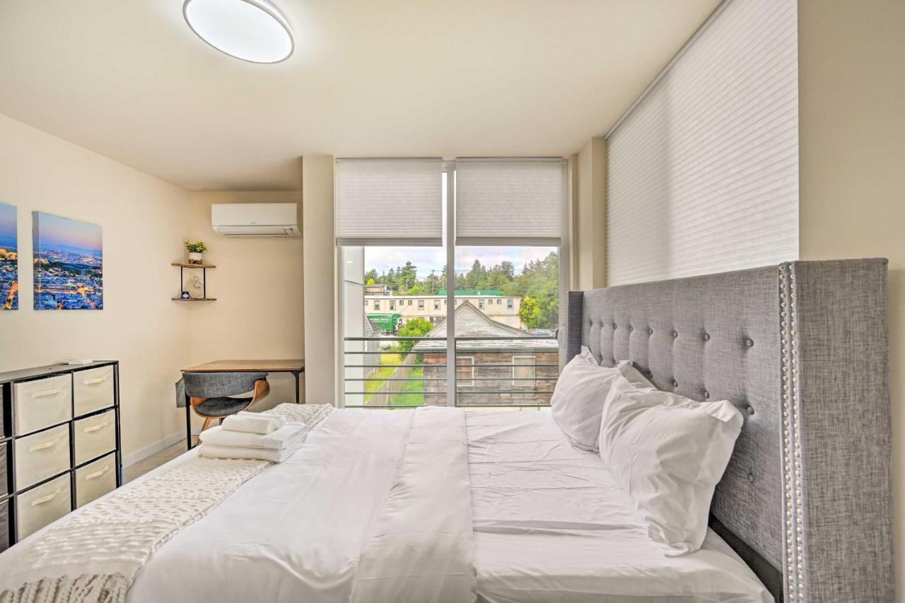Townhome Rooftop Deck Less Than 7 Mi To Dtwn Holiday home Seattle