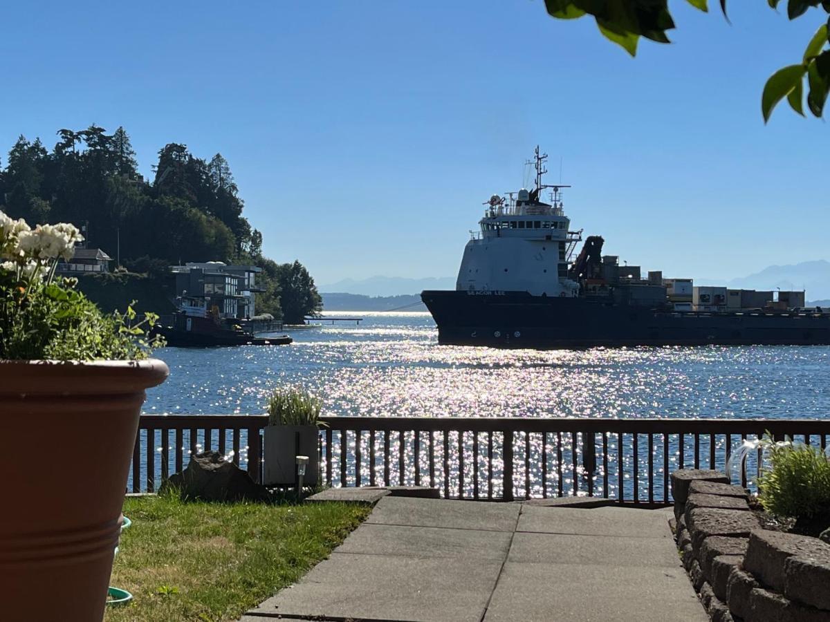 Apartment Waterfront Hidden Gem Seattle