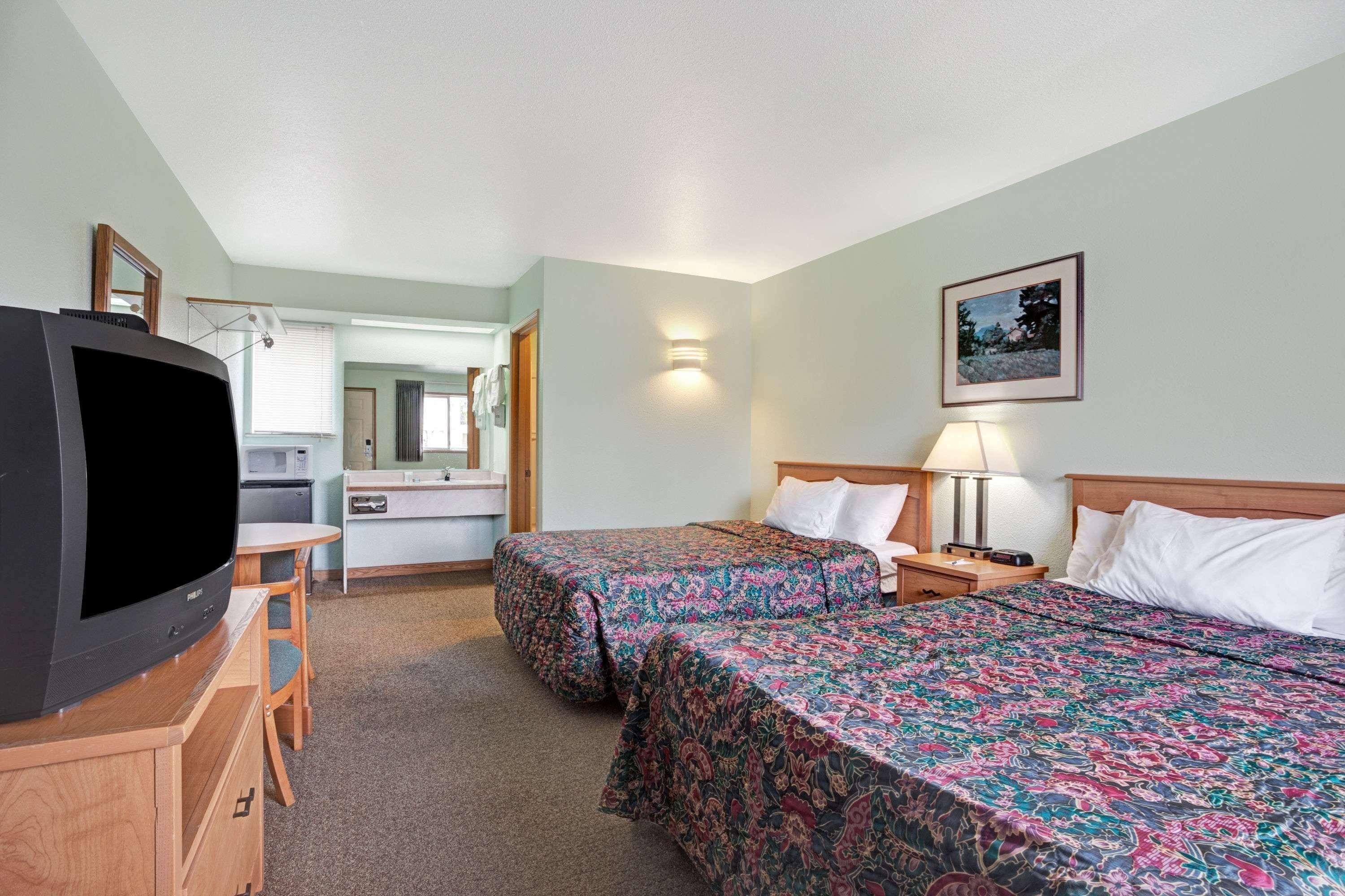 Travelodge By Wyndham North Of Downtown Motel