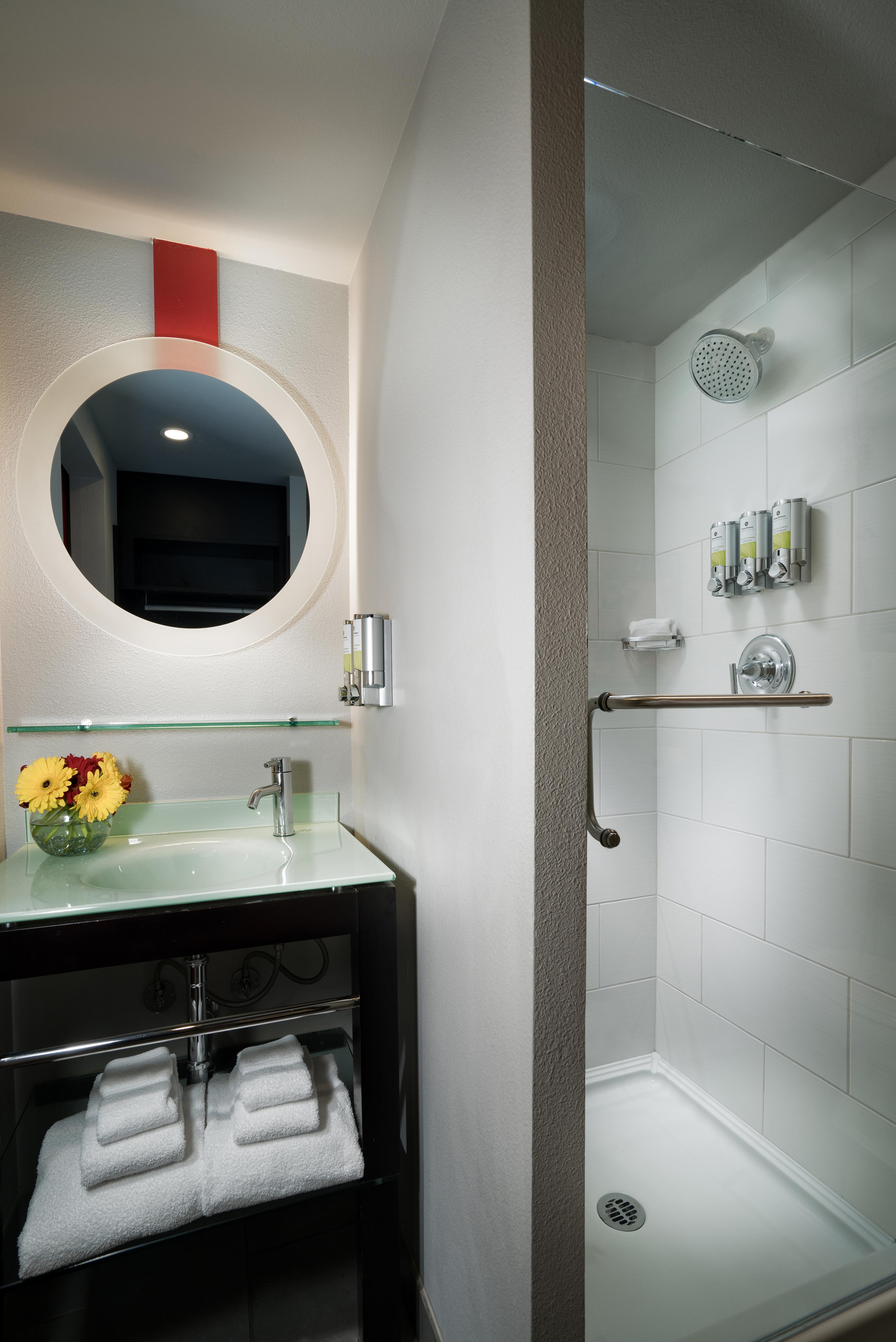 Hotel Staypineapple, Five, Downtown Seattle