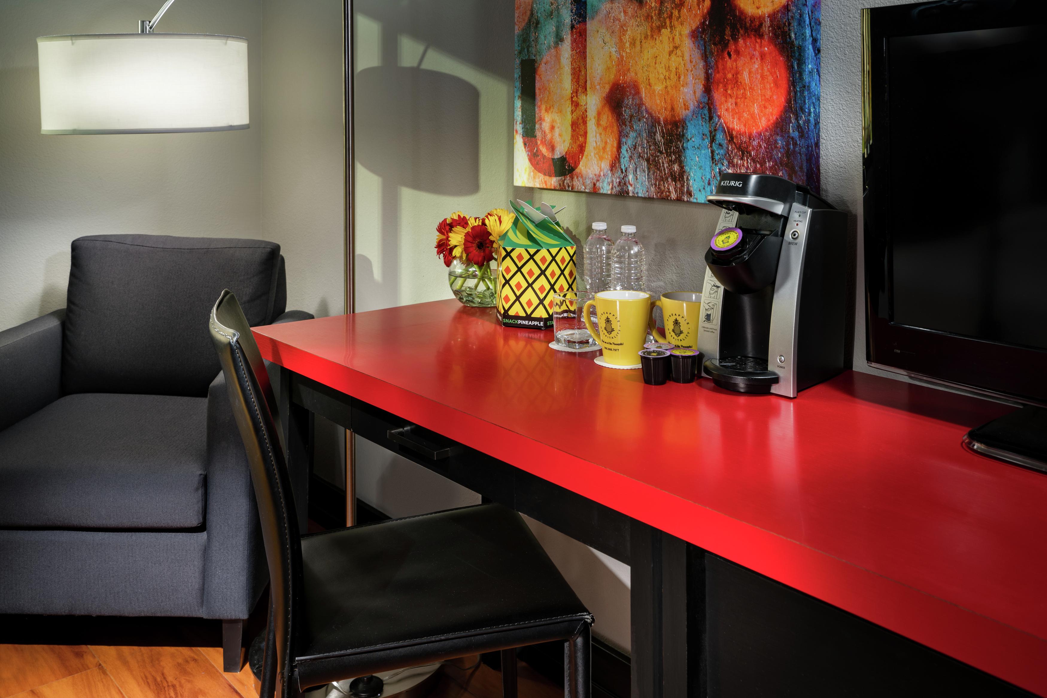 Hotel Staypineapple, Five, Downtown 3*
