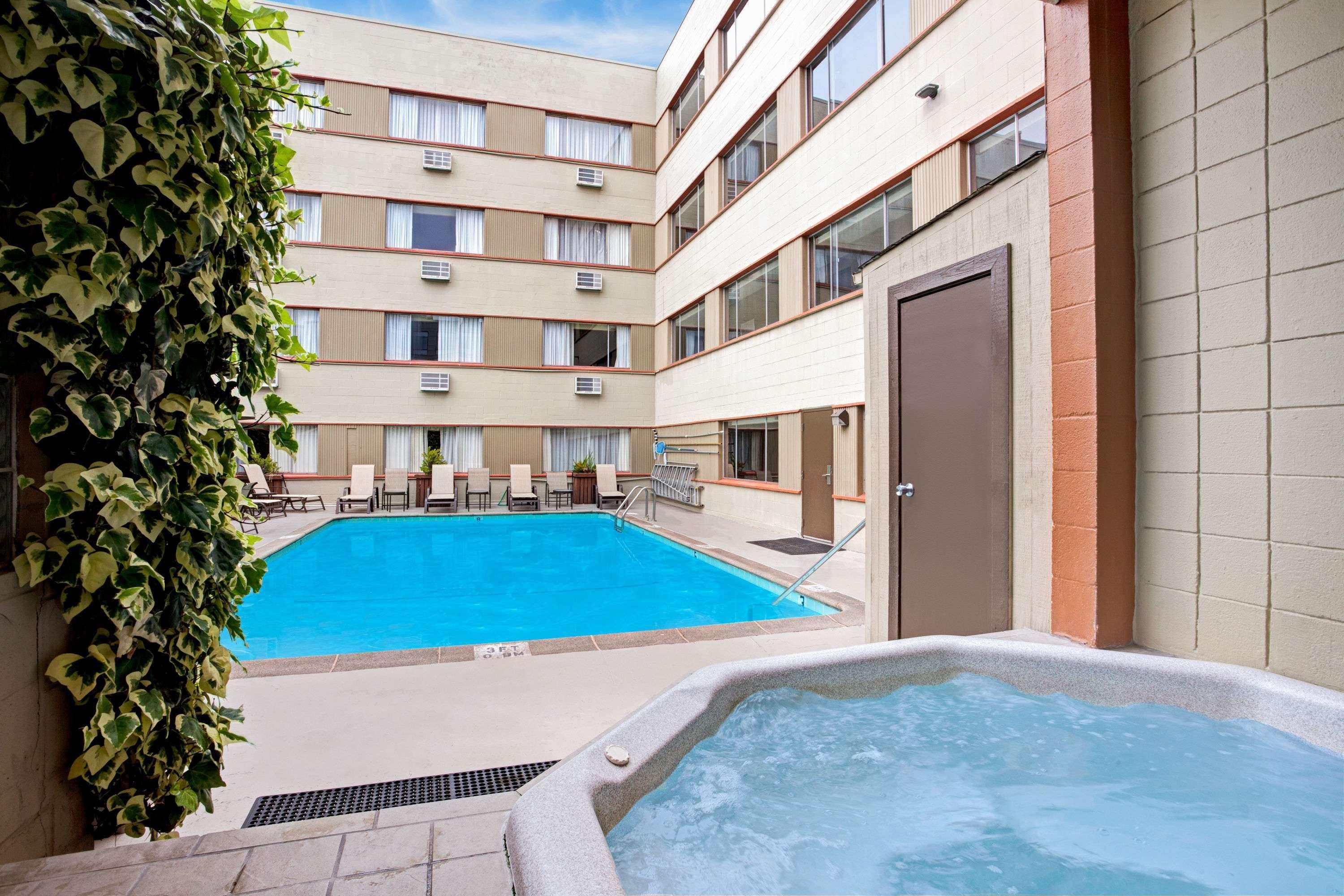 Travelodge By Wyndham By The Space Needle Hotel 2*