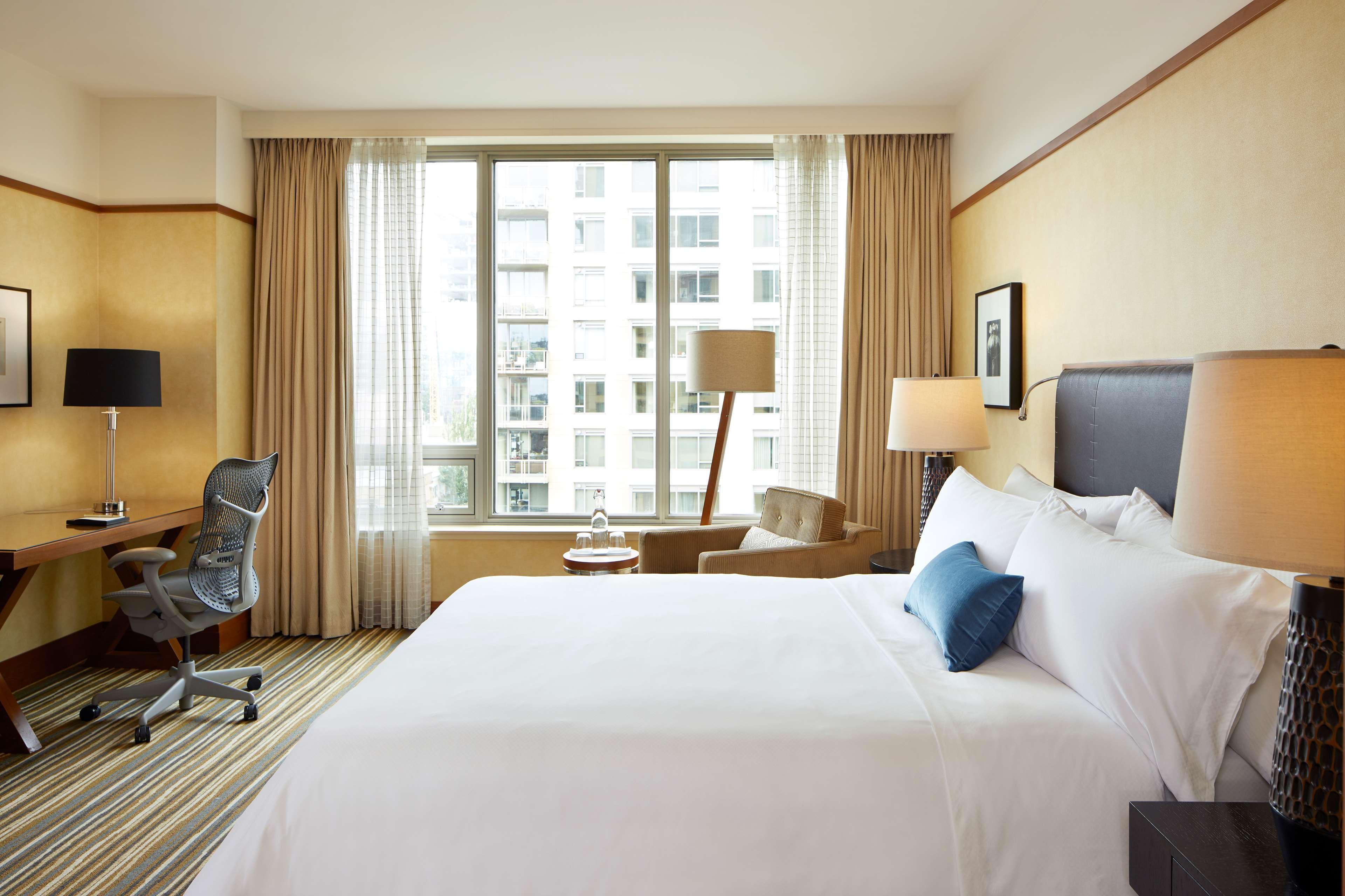 1 Hotel Seattle Hotel