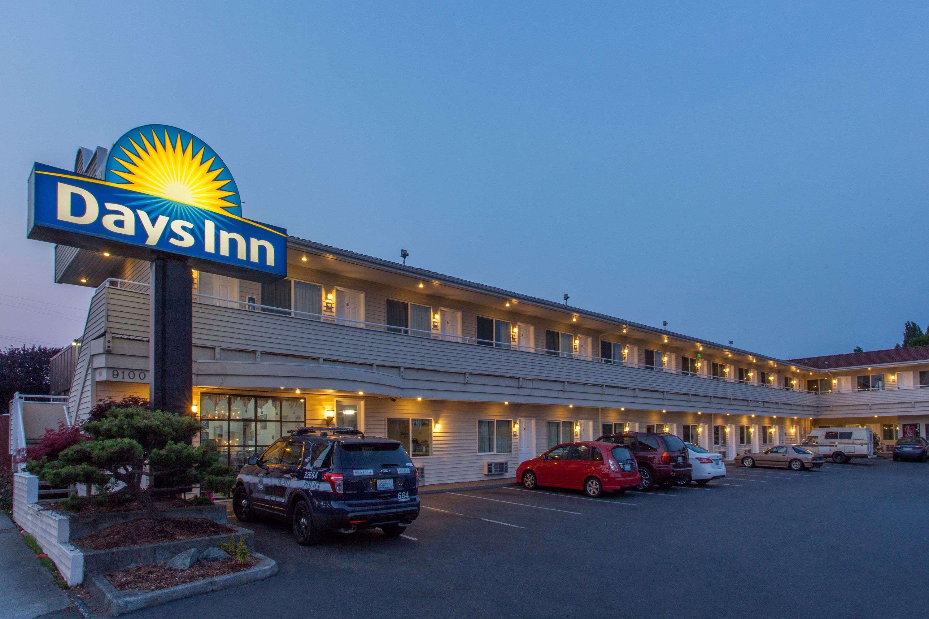 Motel Days By Wyndham North Of Downtown Seattle