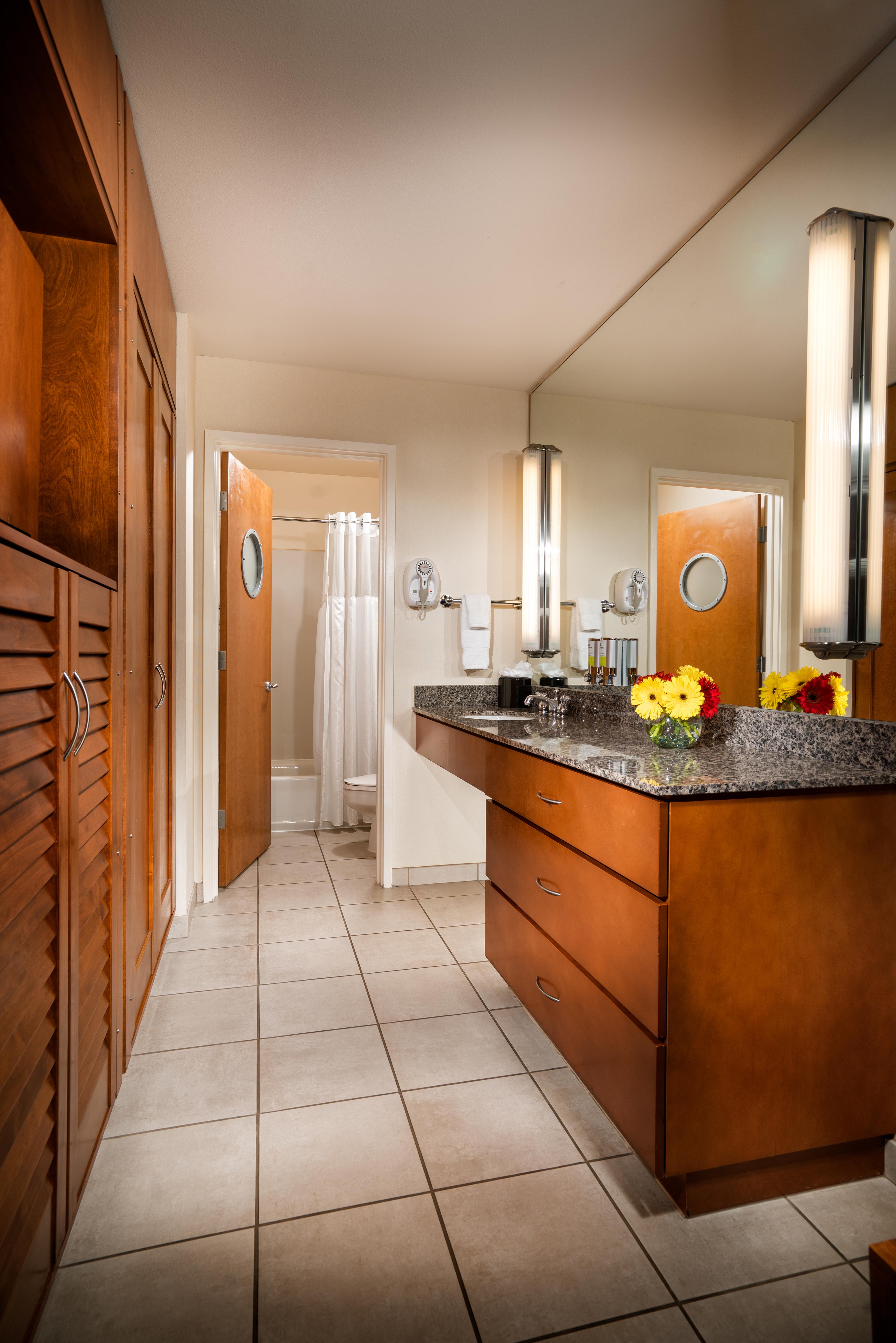 Staypineapple, Watertown Hotel, District Hotel 3*
