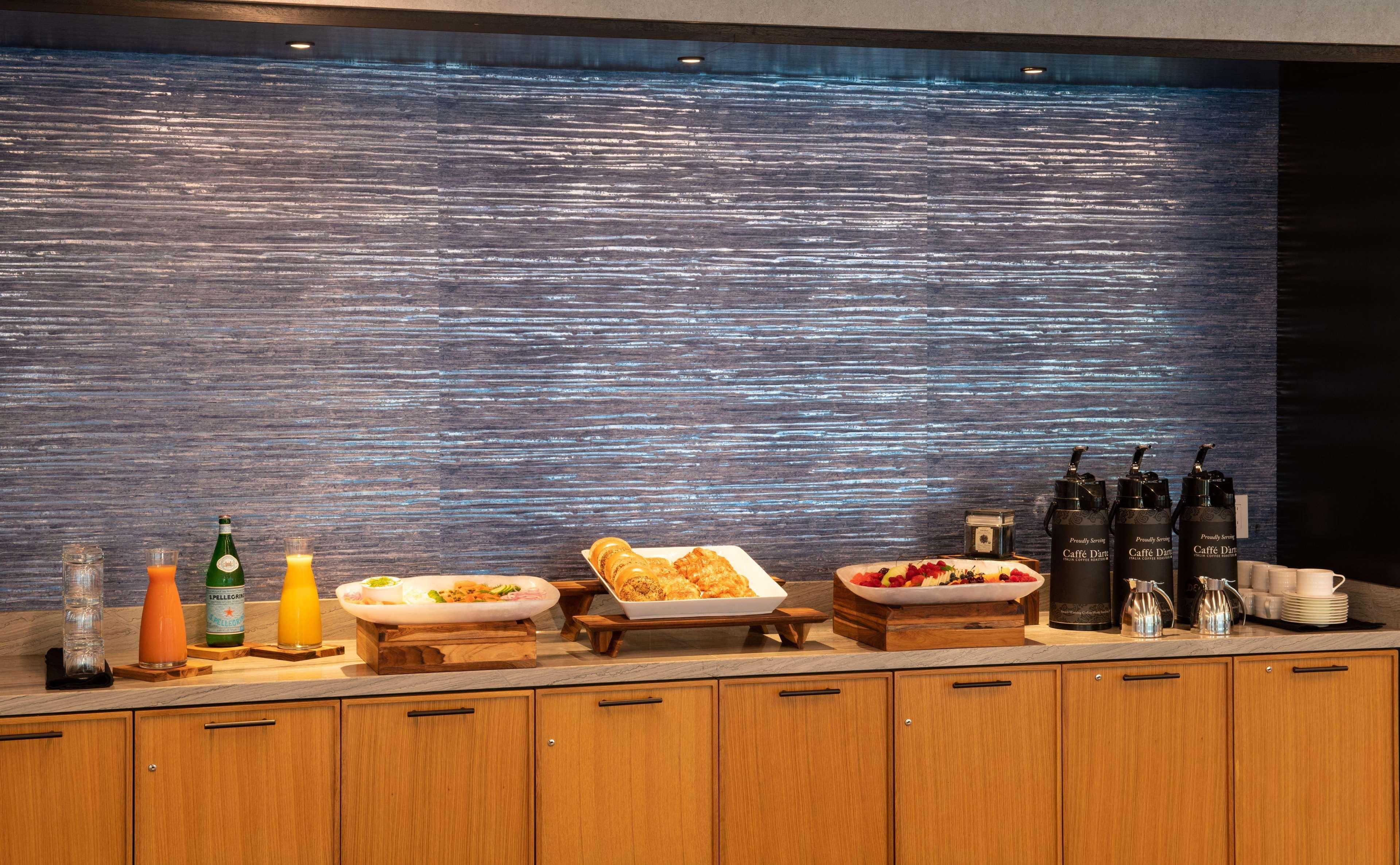 The Charter Seattle, Curio Collection By Hilton Hotel 4*