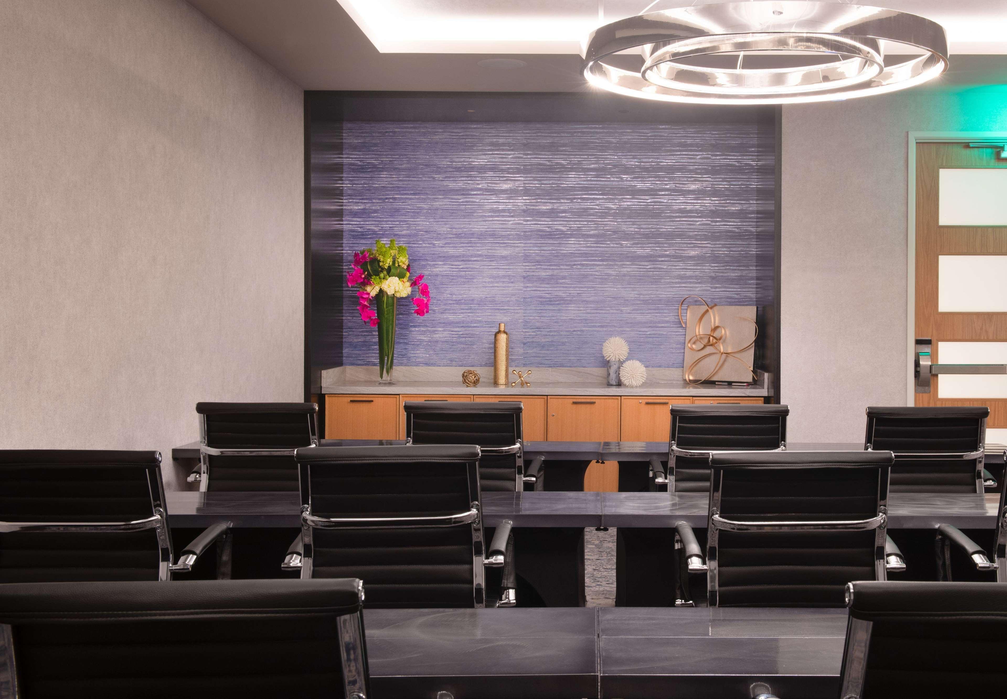 The Charter Seattle, Curio Collection By Hilton Hotel Seattle