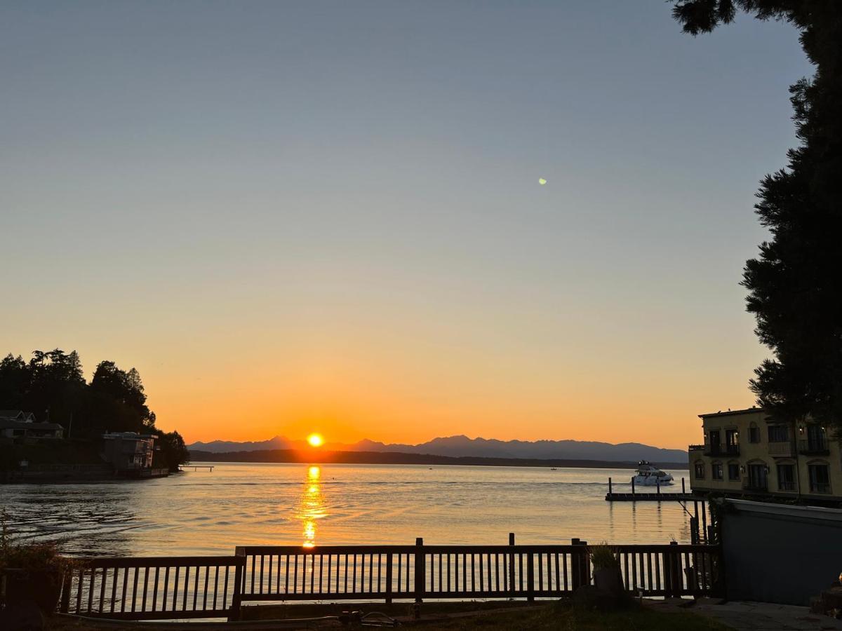 Waterfront Hidden Gem *
