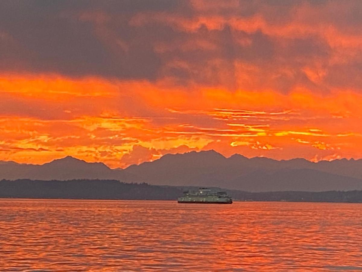 The Waterfront Gray On Alki Seattle