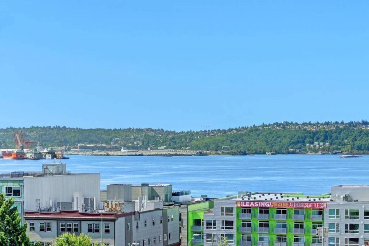 Apartment Water View Oasis With Pool & Gym Near Cruise In Heart Of