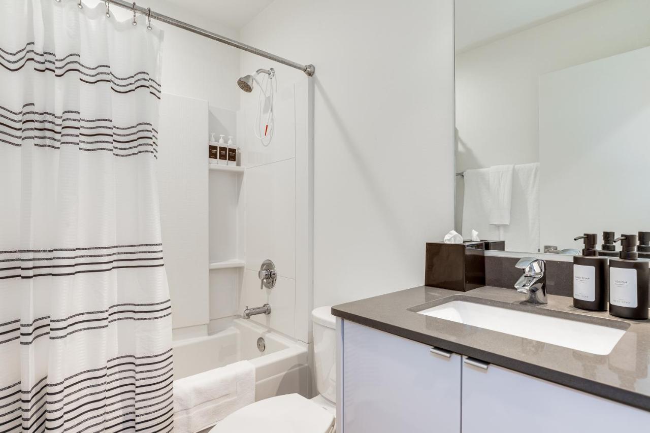 2br 2ba The Ballard Modish, Location With Rooftop View Holiday home Seattle