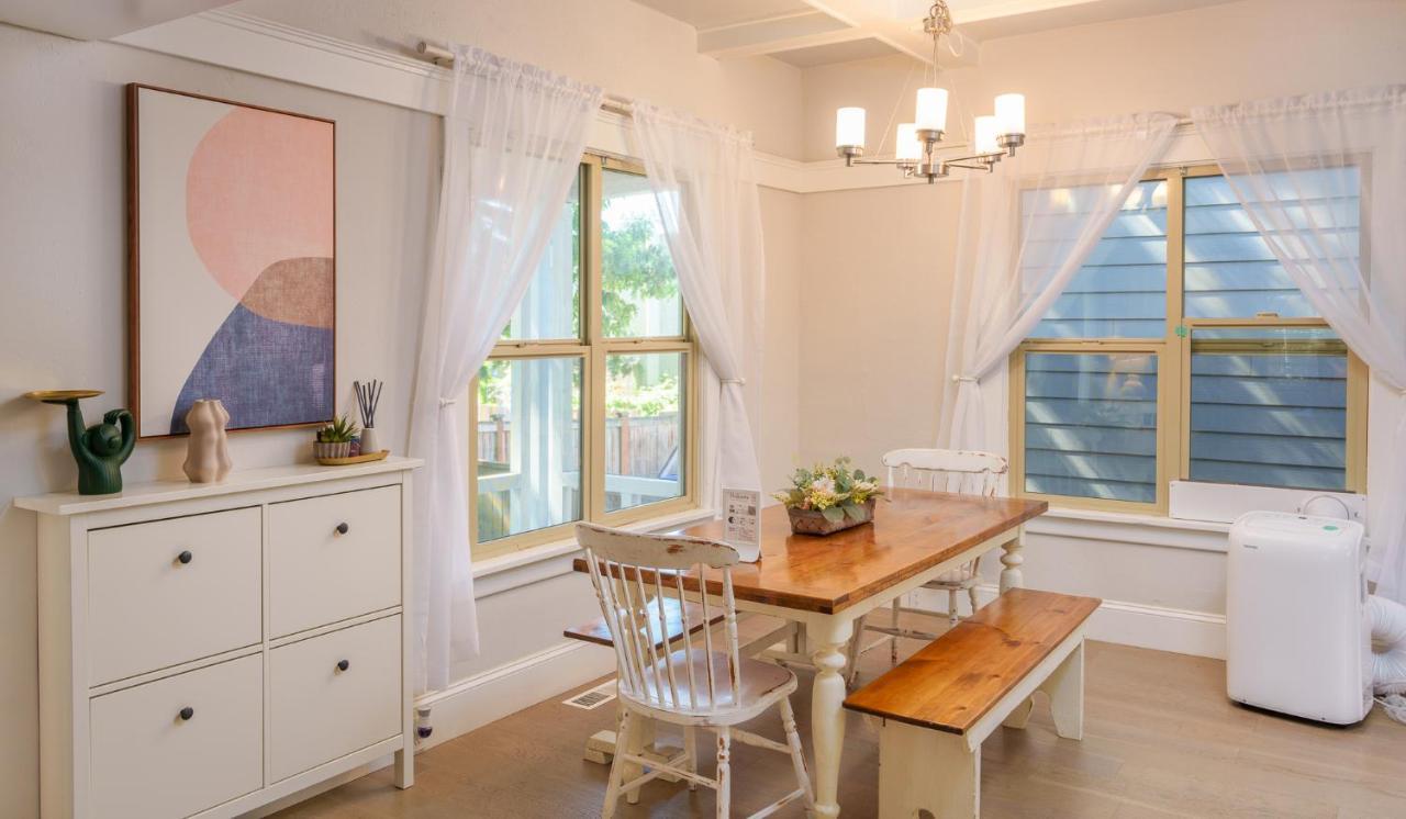 Upgraded With 5 Bedroom 4 Bath 4 Free Gated Parking Space, Family,ev,rv Friendly
