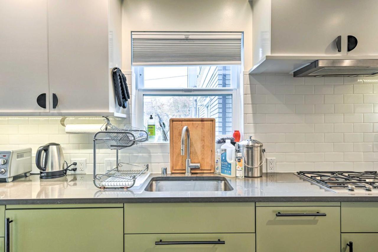 Quaint Retreat 2 Mi To Capitol Hill! Apartment *