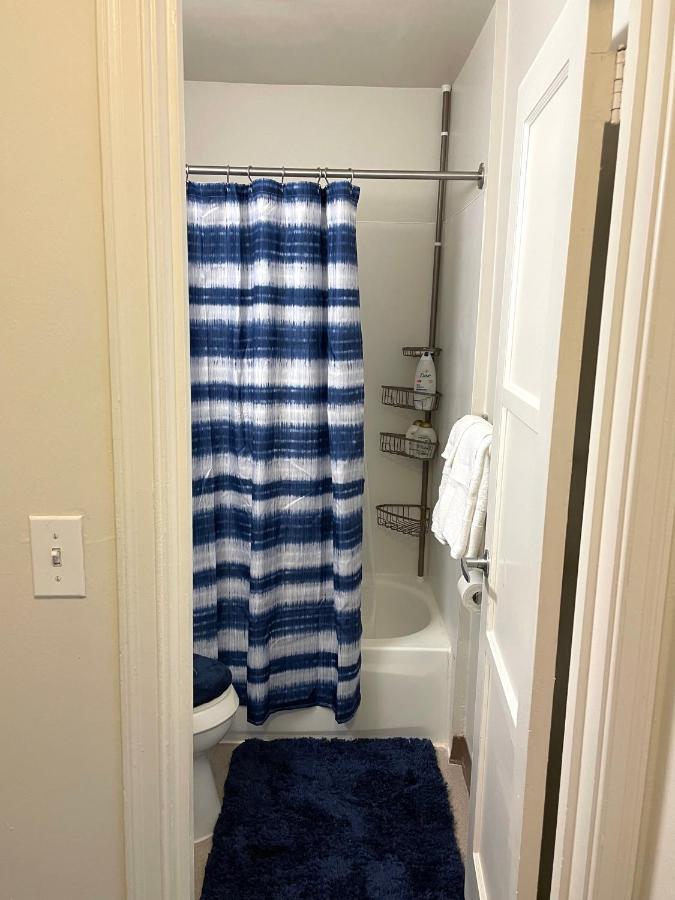 Apartment The Golden Serene - Uniquely Furnished Near Lake Washington - Free Parking & Wifi Seattle