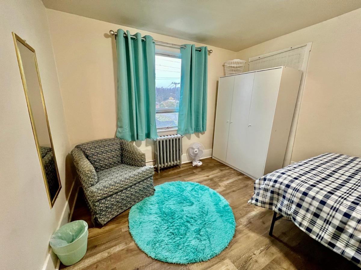 Private With Shared Bathroom Near Airport And Downtown * Seattle
