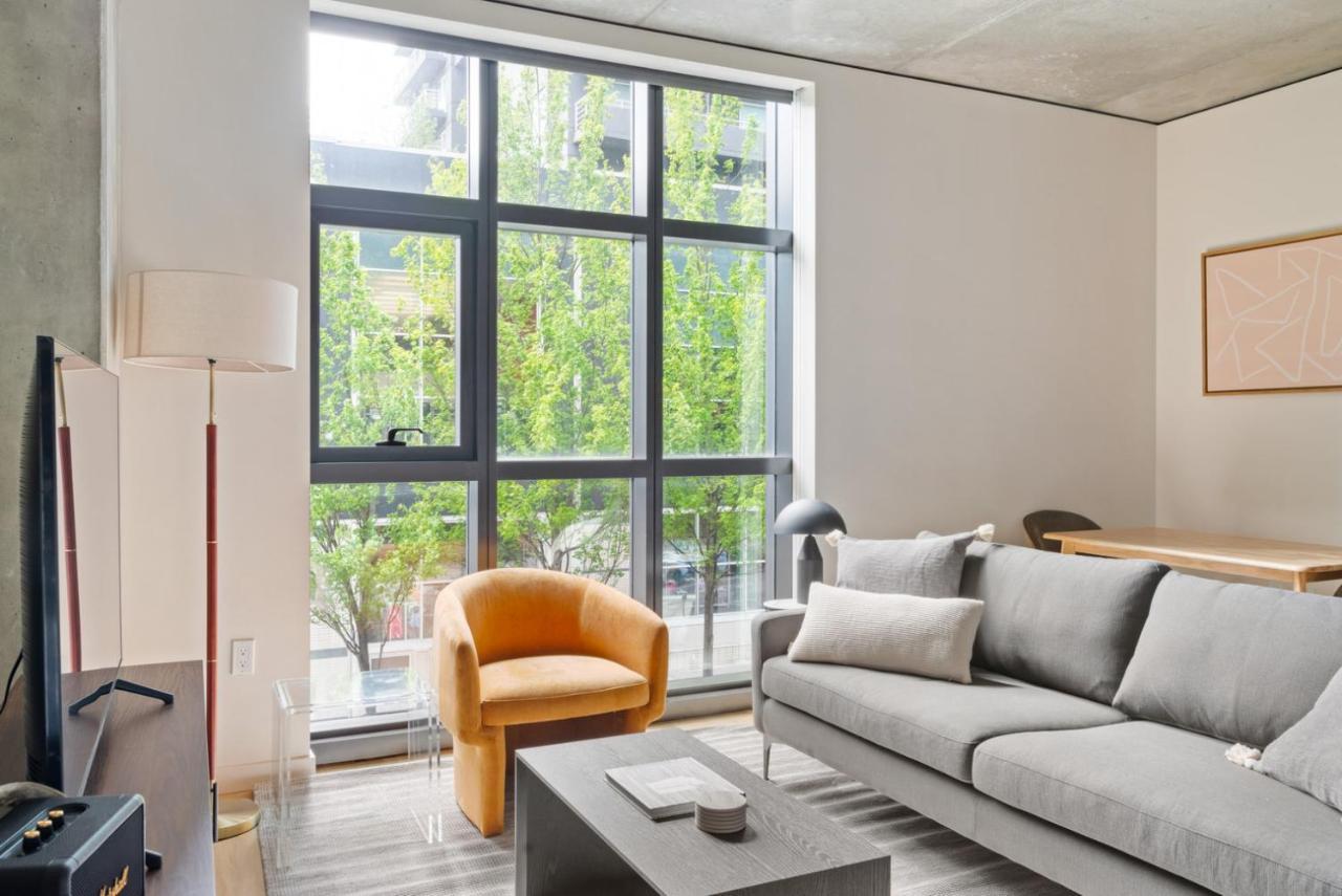 Downtown 1br W Gym Wd Bbq Nr Dining Shops Sea-398