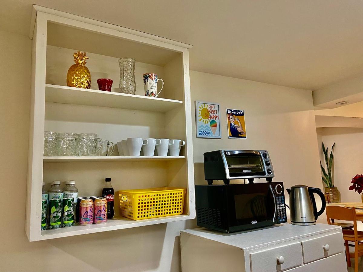 Private With Shared Bathroom Near Airport And Downtown Homestay *