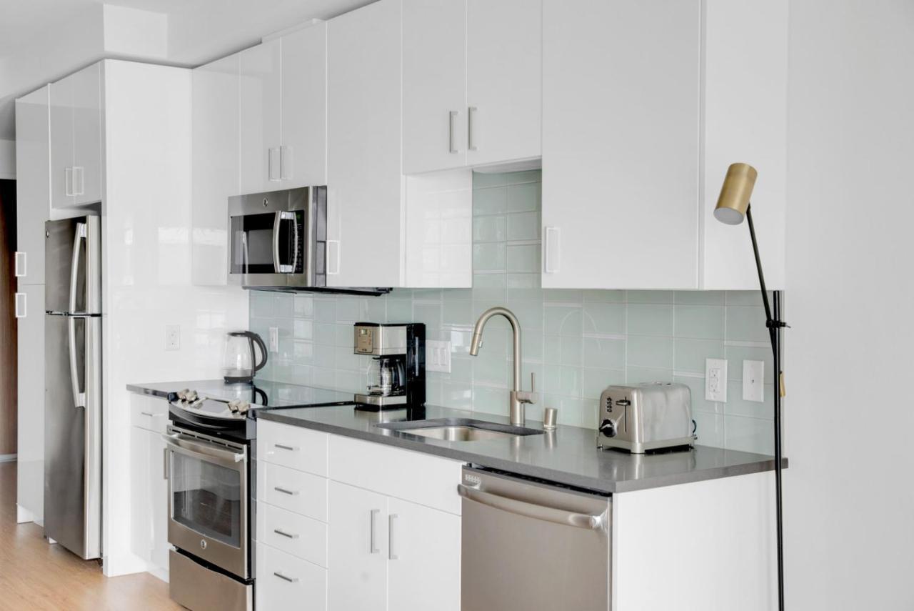 S Union 1br W Gym Wd Nr Waterfront Sea-380 Seattle