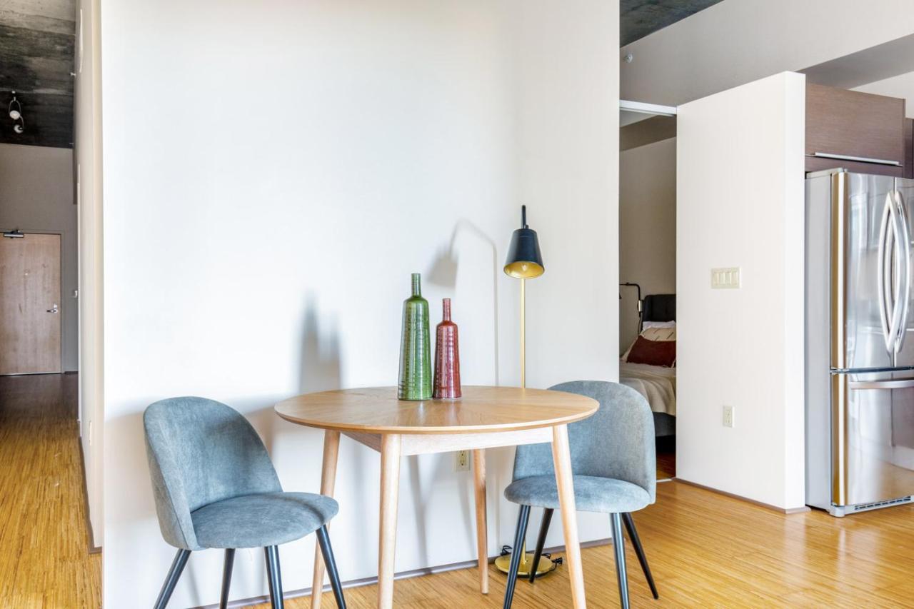 S Union 1br W Gym Parking Nr Dining Sea-68 *
