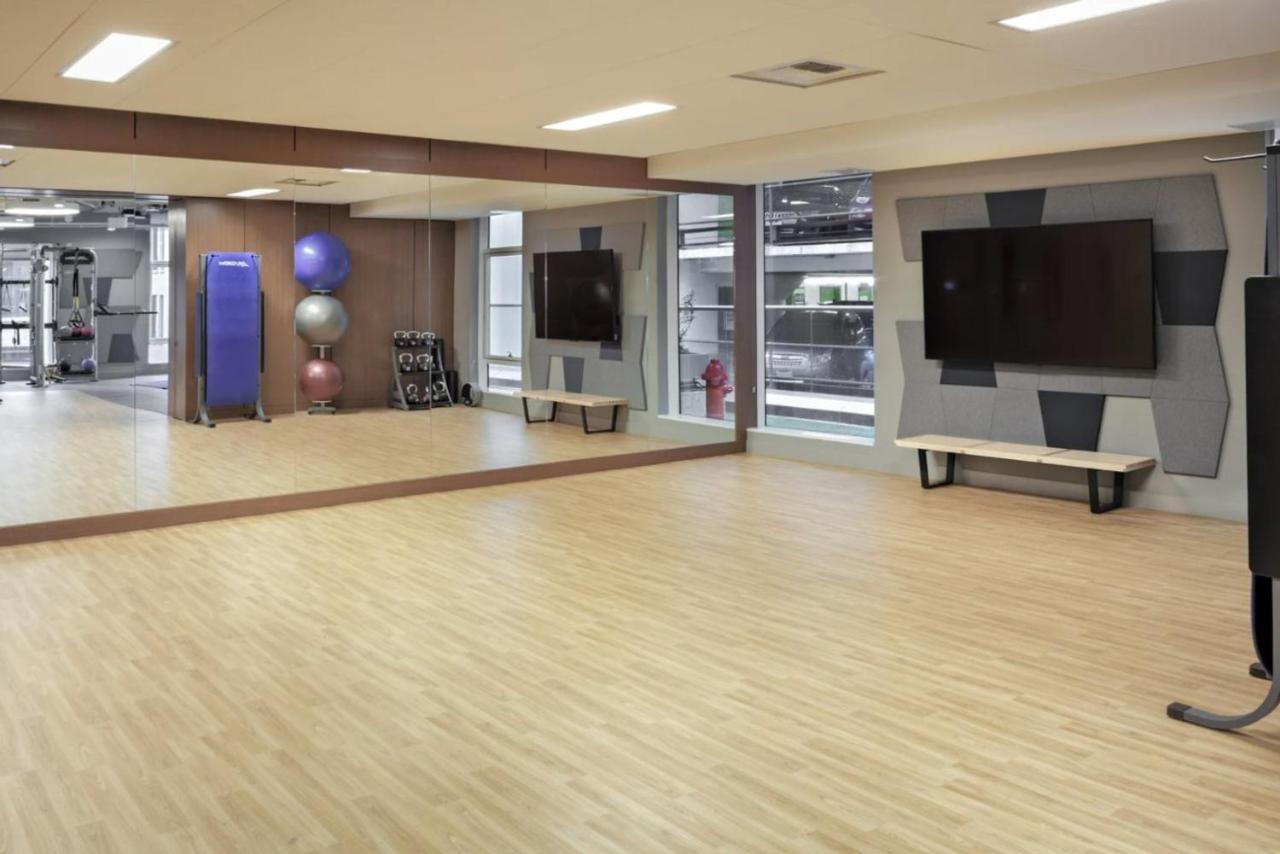 Downtown 1br W Gym Wd Nr Pike Place Mkt Sea-360