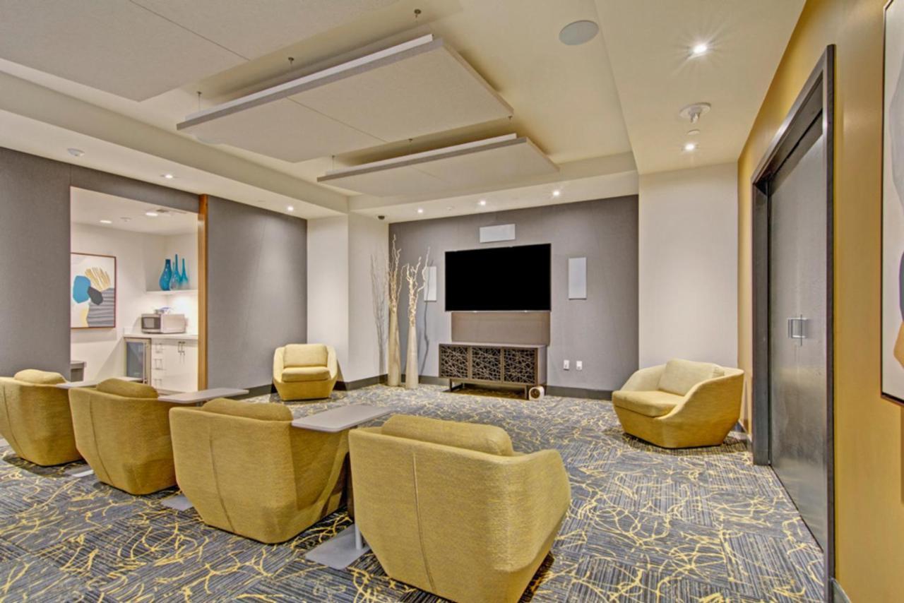 Belltown Studio W Gym Rooftop Sun Deck Sea-73 *