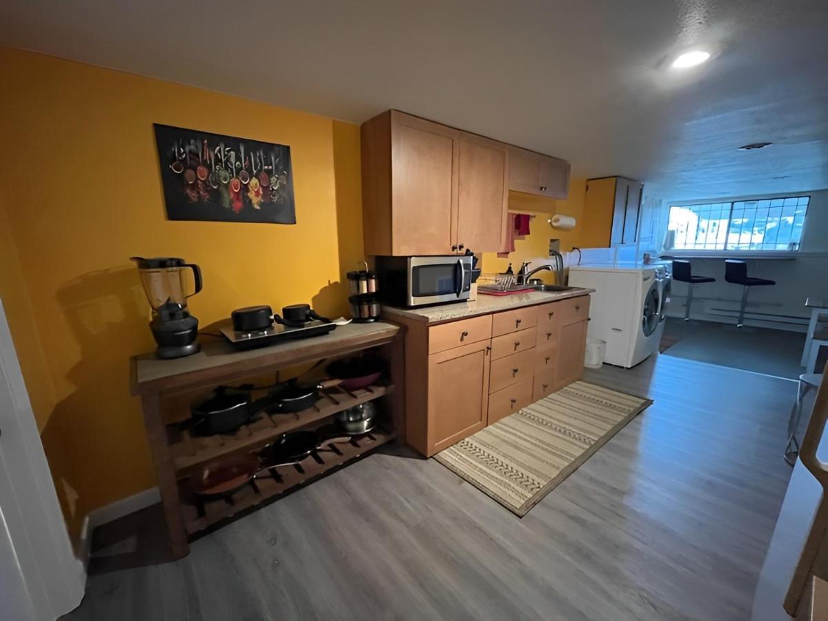 Apartment A Gem In The Emerald City: For Business And Travel Seattle
