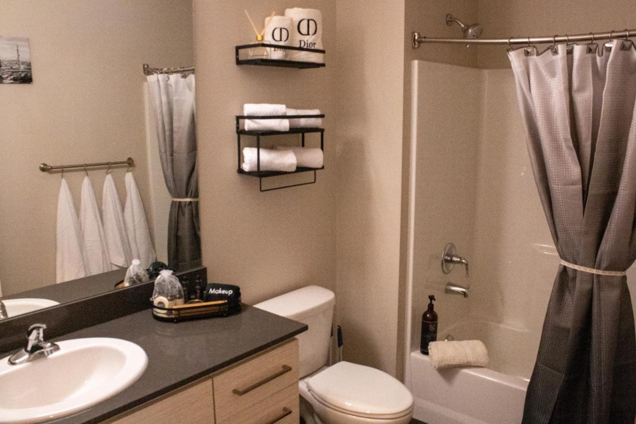 Apartment Chic Queen Anne Retreat