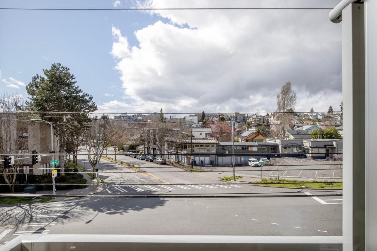 Wallingford W Pets Wd Nr Dining Bars Sea-562 Apartment *