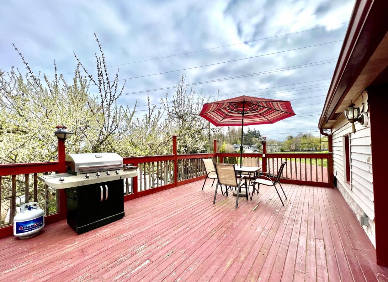 Cozy Private With Shared Bathroom On The 1st Floor - Conveniently Located Near Seatac Airport And Downtown Homestay