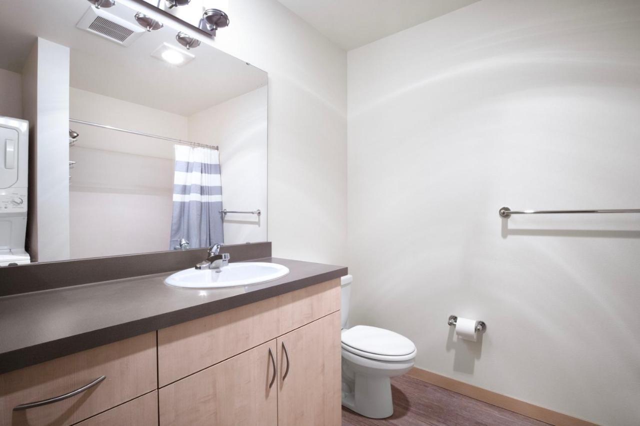 Apartment Wallingford 1br W Lounge Pets Nr 99 I-5 Sea-559