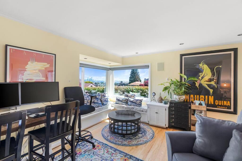 Magnolia On The Hill Holiday home Seattle