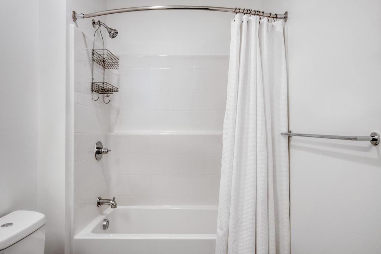 District 1br W Gym Bbq Nr Downtown Sea-549 Apartment