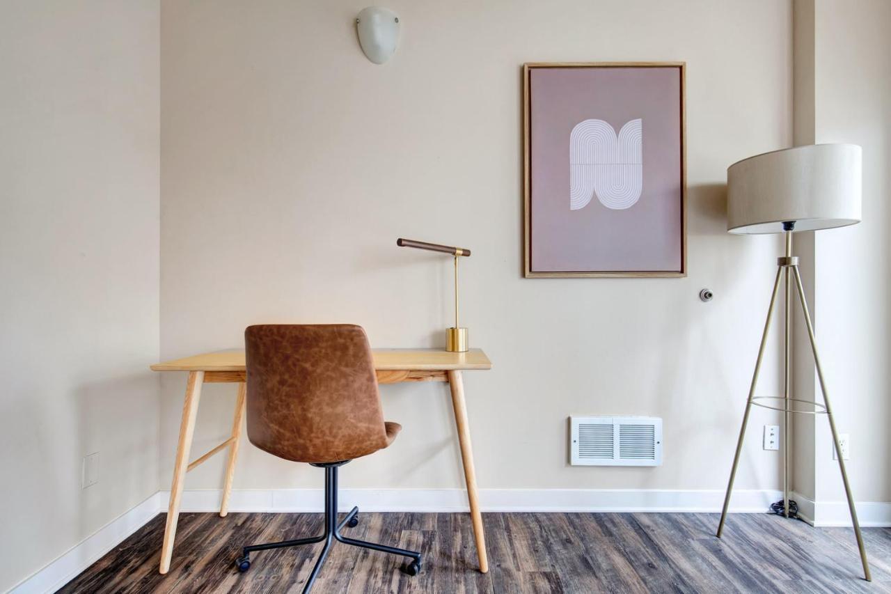 Downtown 1br W Gym Roof Nr Pike St Mkt Sea-202 Apartment