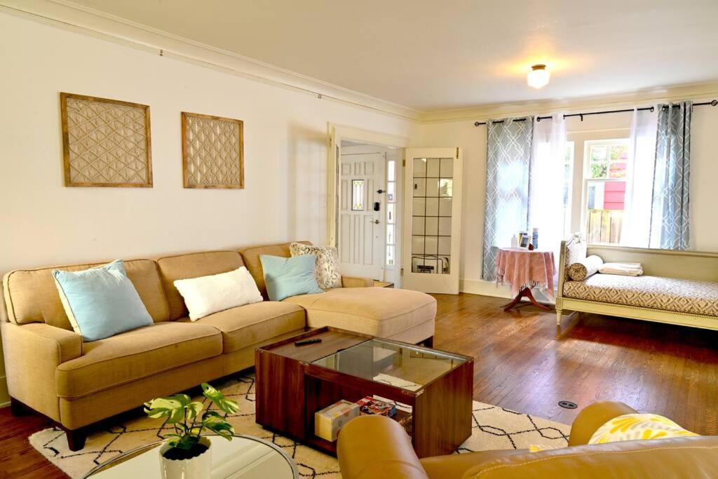 Holiday home U-district Warmth 8 Mins Walk To Uw Seattle