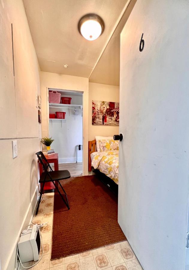 Homestay Tiny Private Seattle