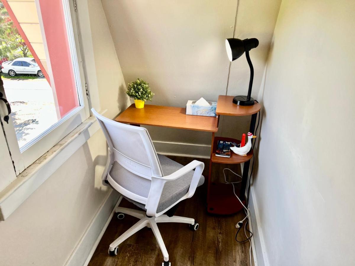 Homestay Tiny Private Seattle